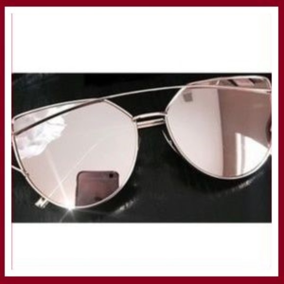 Accessories - Sunglasses